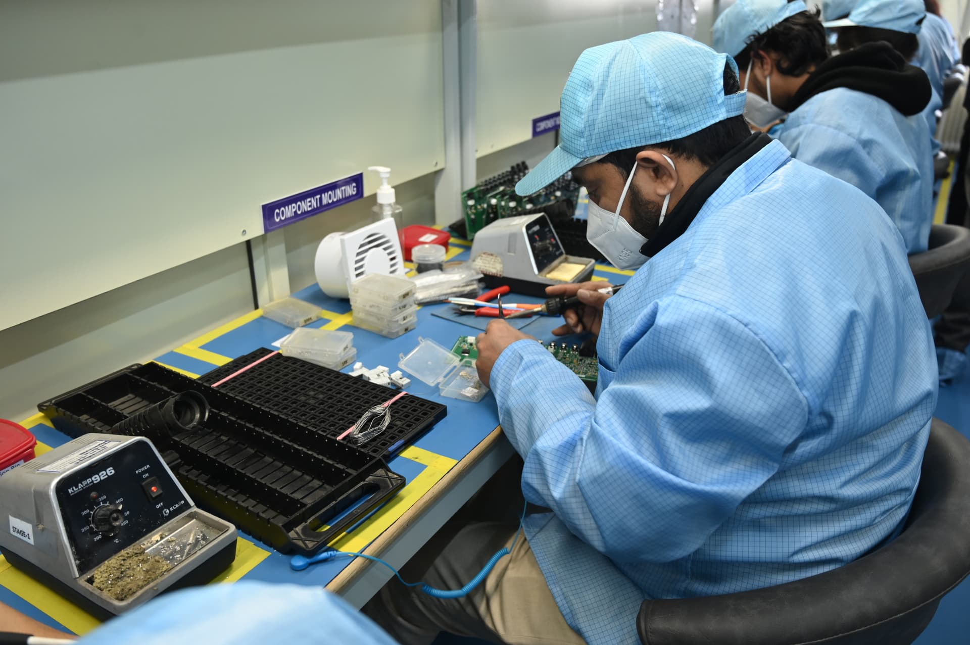 Precision Component Mounting & Soldering